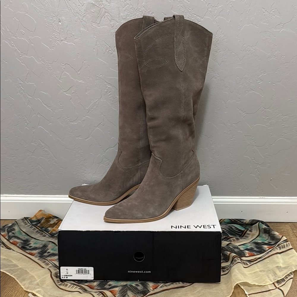 Nine West NIB Taupe Suede Boots